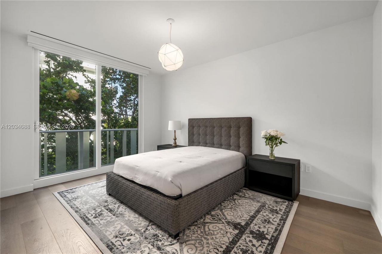 4701 N Meridian Ave , Unit 315, Miami Beach, FL 33140 Photo