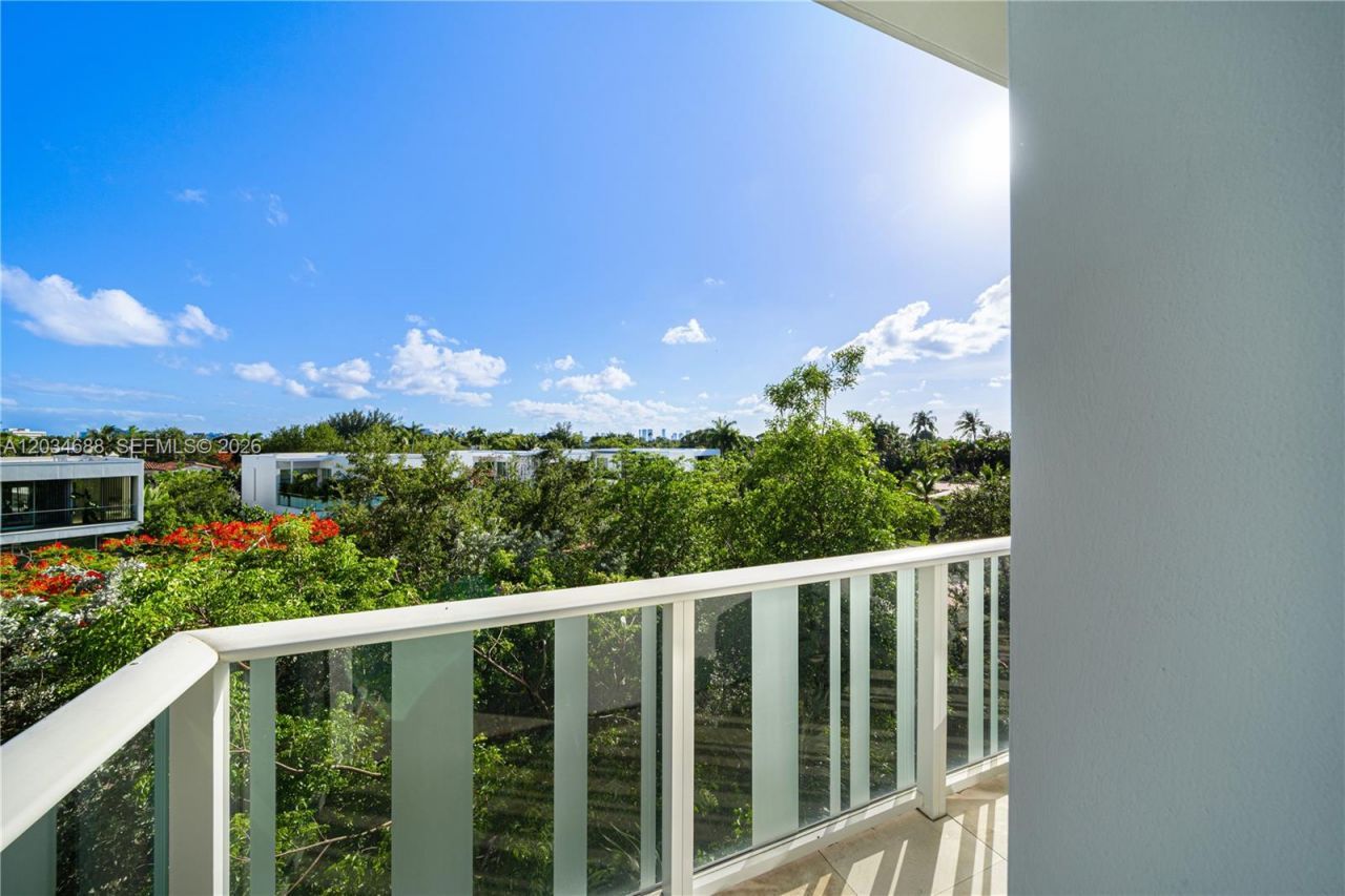 4701 N Meridian Ave , Unit 315, Miami Beach, FL 33140 Photo