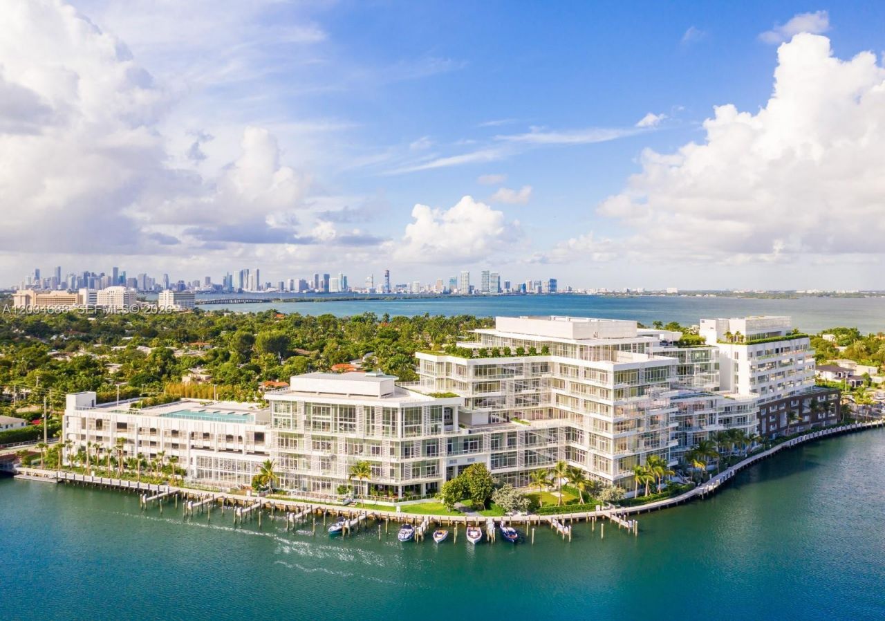 4701 N Meridian Ave , Unit 315, Miami Beach, FL 33140 Photo