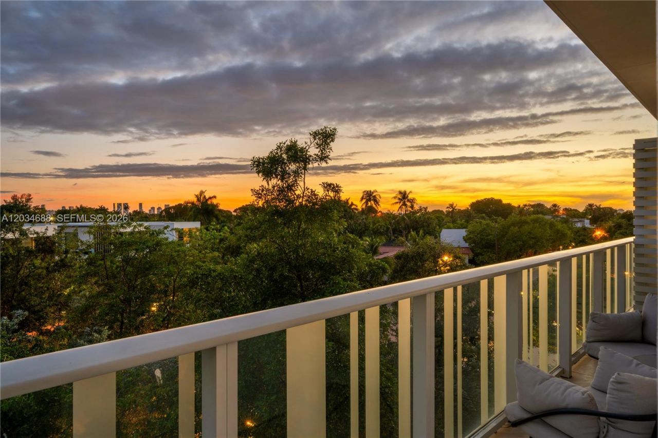 4701 N Meridian Ave , Unit 315, Miami Beach, FL 33140 Photo