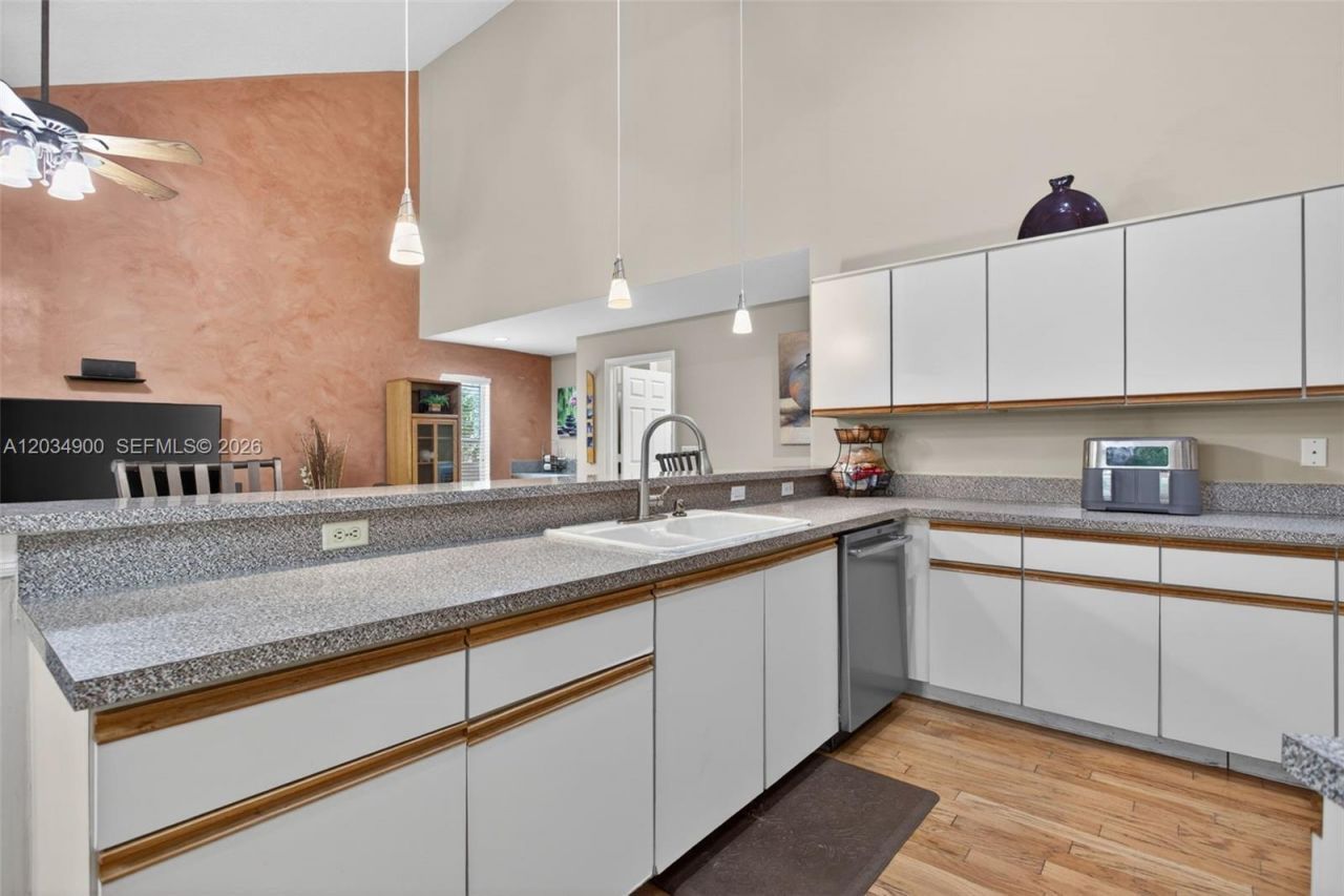 5115 NW 51st Ave, Coconut Creek, FL 33073 Photo