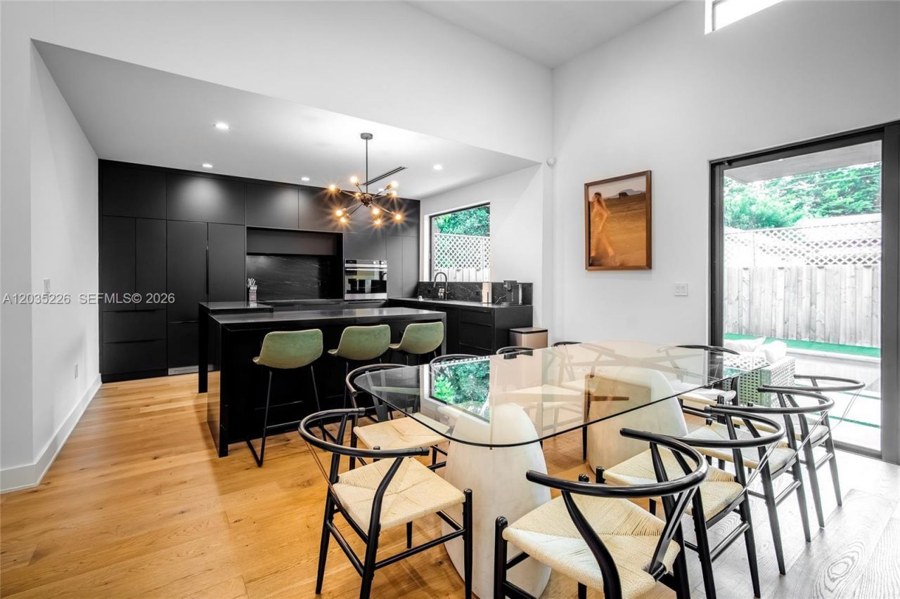 243 NW 42nd St , Miami, FL 33127 Photo
