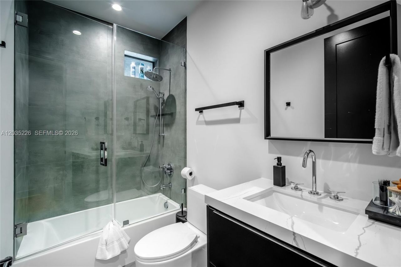 243 NW 42nd St , Miami, FL 33127 Photo