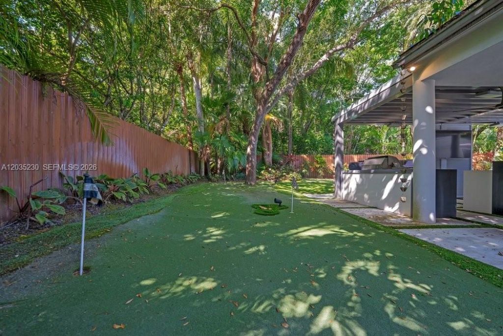 6460 SW 133rd Dr, Pinecrest, FL 33156 Photo