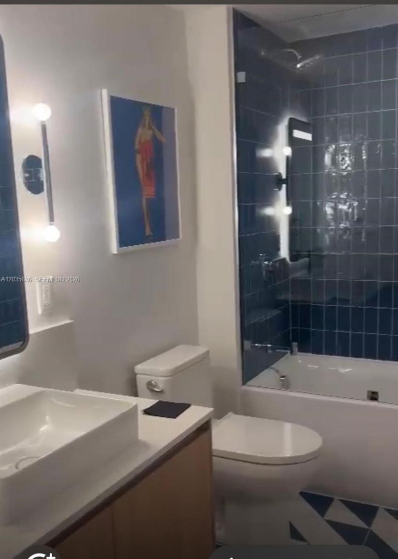 601 NE 1st Ave , Unit 1720, Miami, FL 33132 Photo