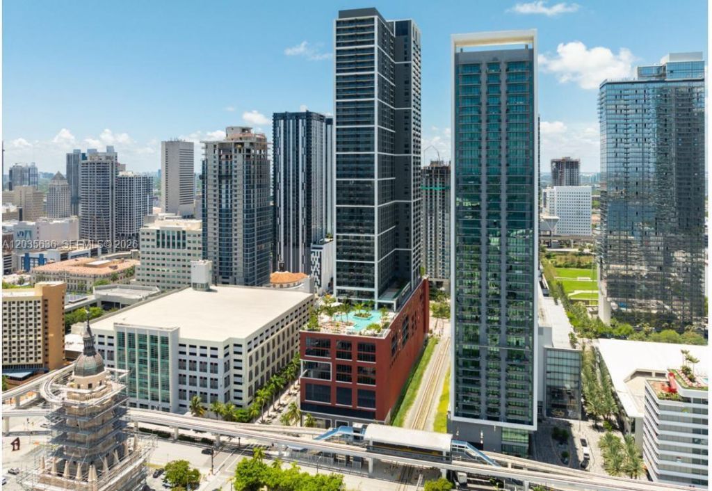 601 NE 1st Ave , Unit 1720, Miami, FL 33132 Photo