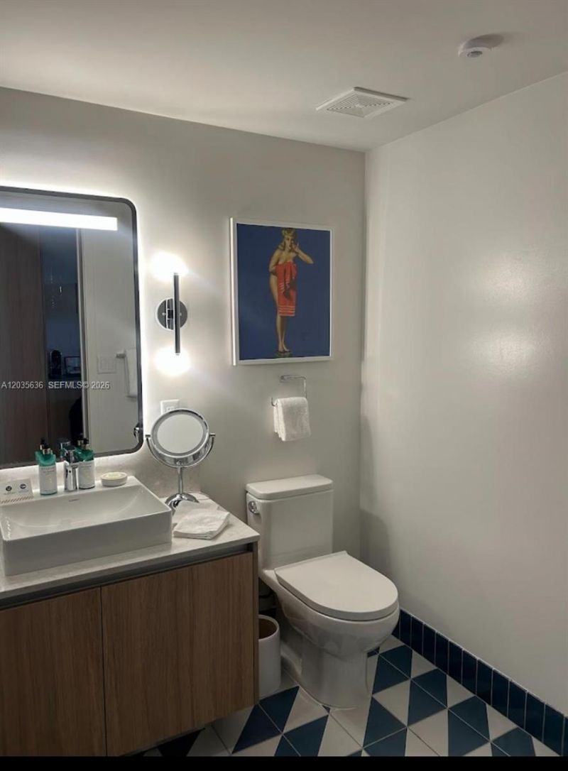 601 NE 1st Ave , Unit 1720, Miami, FL 33132 Photo