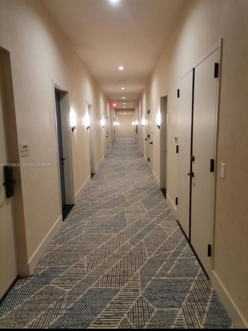601 NE 1st Ave , Unit 1720, Miami, FL 33132 Photo
