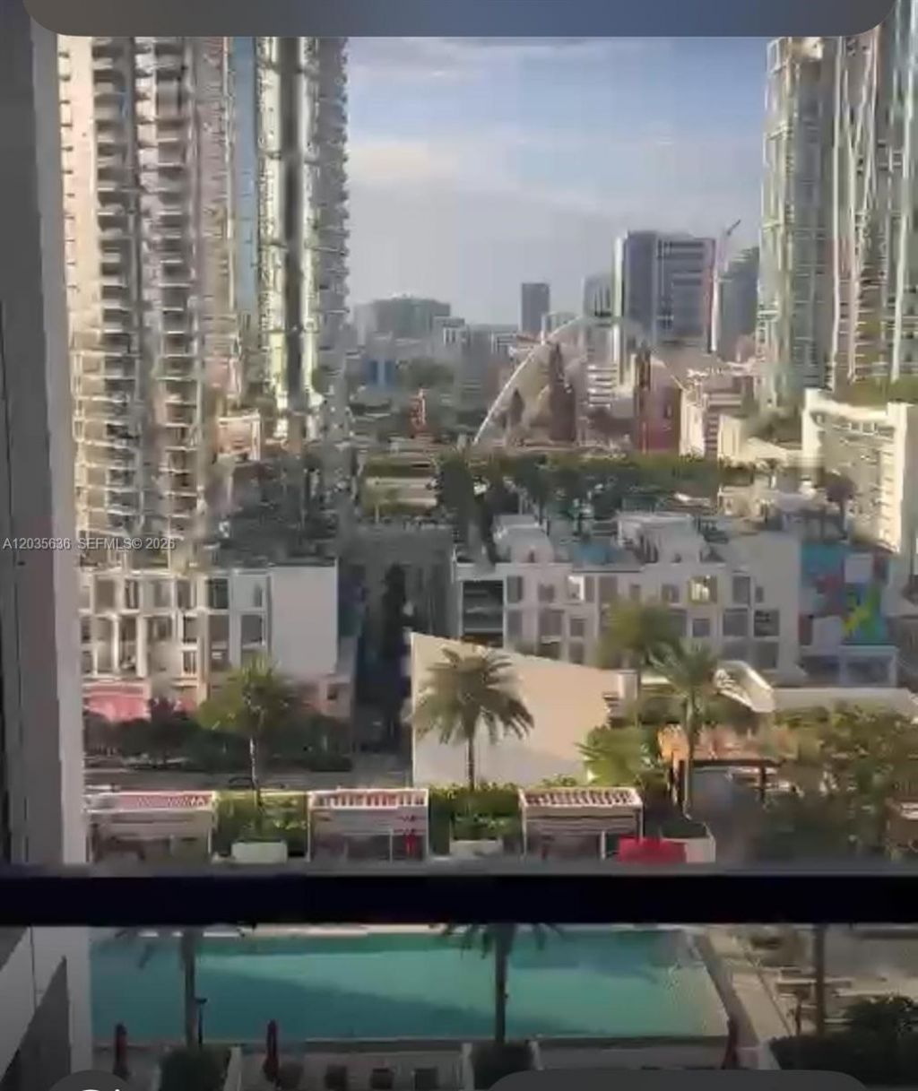 601 NE 1st Ave , Unit 1720, Miami, FL 33132 Photo