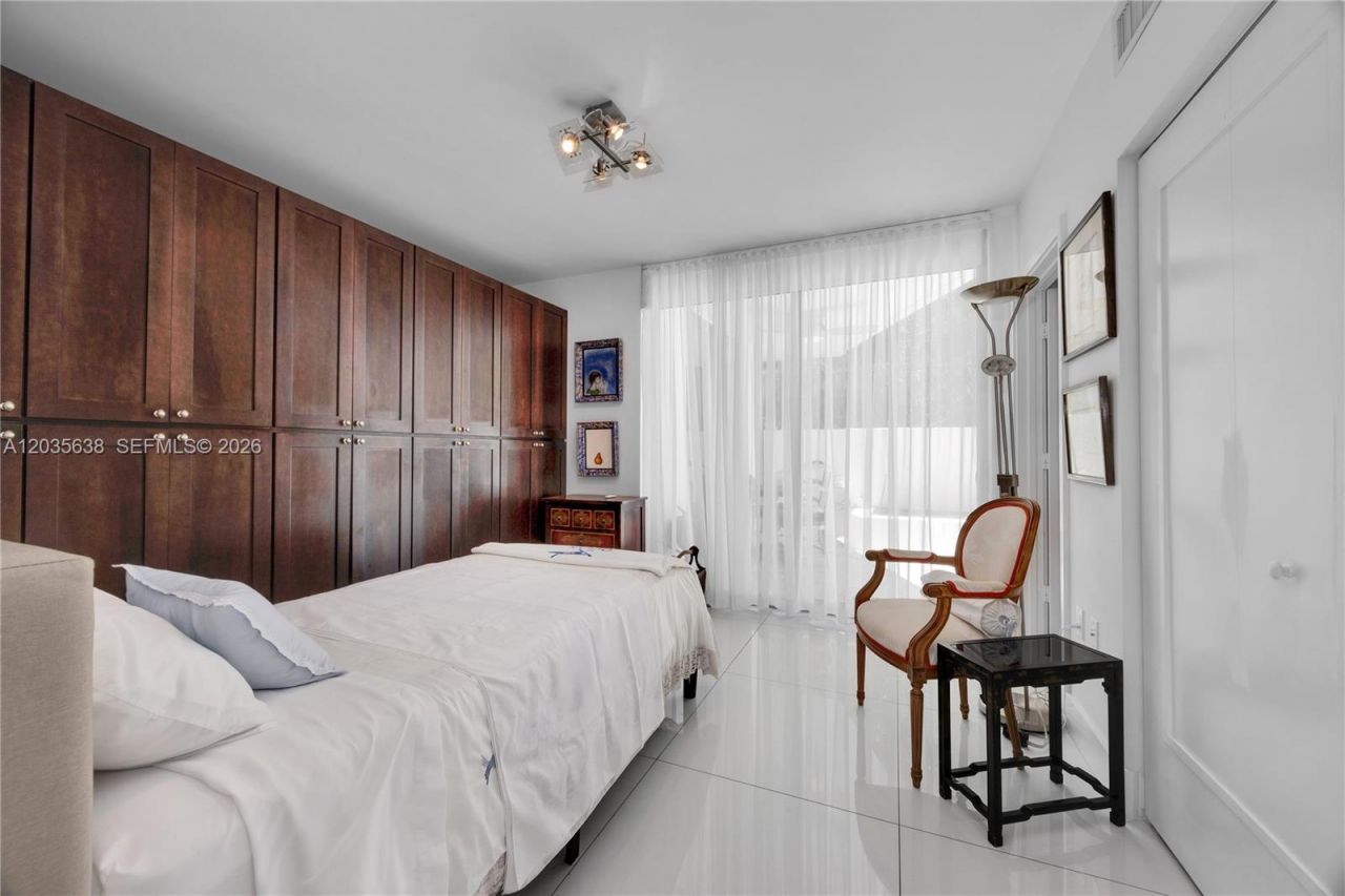 9400 W Bay Harbor Dr , Unit 101, Bay Harbor Islands, FL 33154 Photo