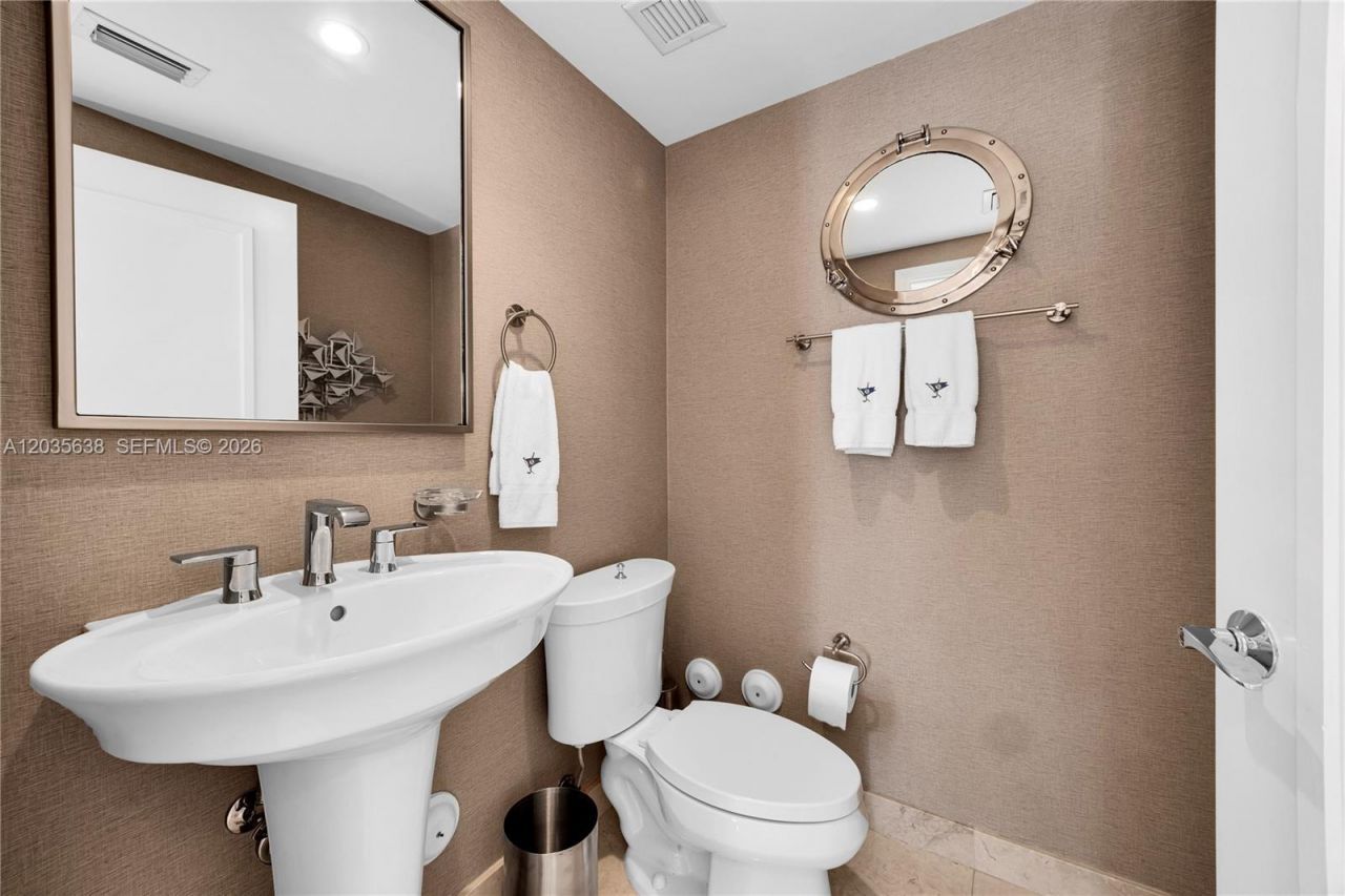 9400 W Bay Harbor Dr , Unit 101, Bay Harbor Islands, FL 33154 Photo