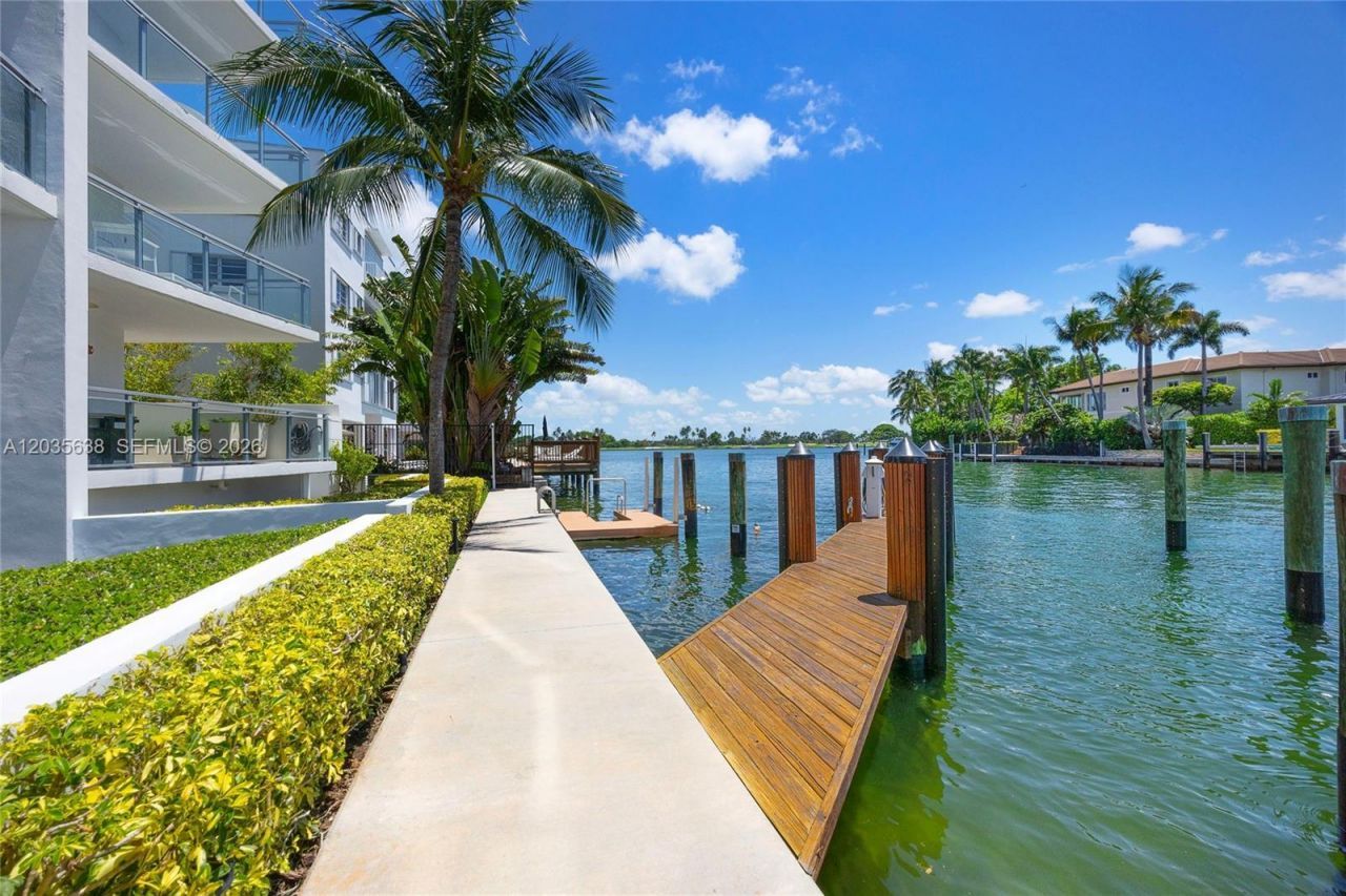 9400 W Bay Harbor Dr , Unit 101, Bay Harbor Islands, FL 33154 Photo