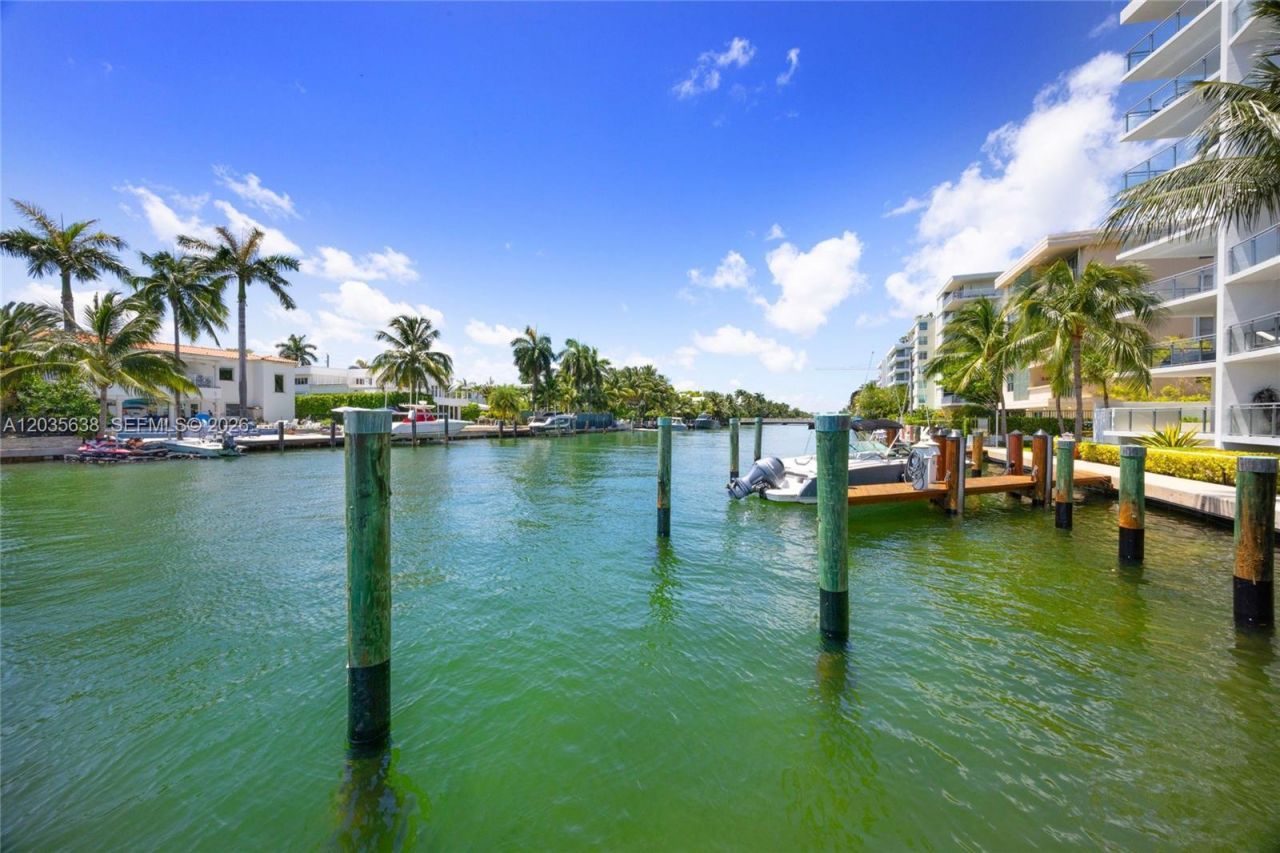 9400 W Bay Harbor Dr , Unit 101, Bay Harbor Islands, FL 33154 Photo