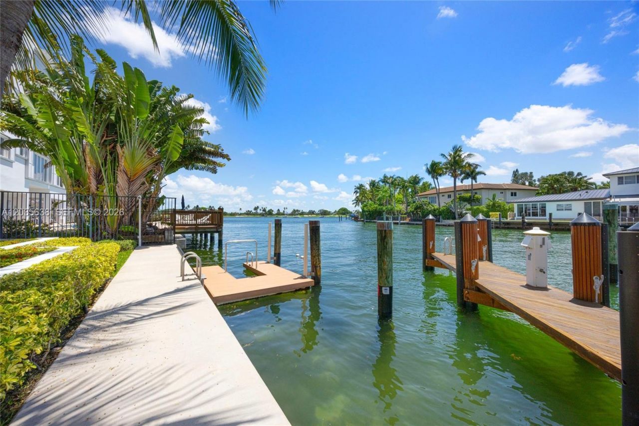 9400 W Bay Harbor Dr , Unit 101, Bay Harbor Islands, FL 33154 Photo
