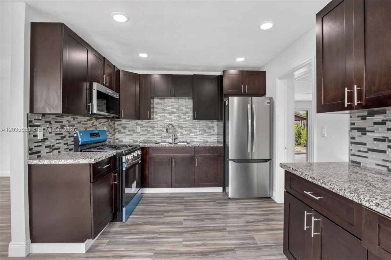 6250 NW 14th St , Sunrise, FL 33313 Photo