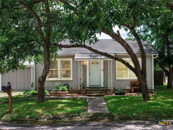 503 Bruns Street, Seguin, TX 78155