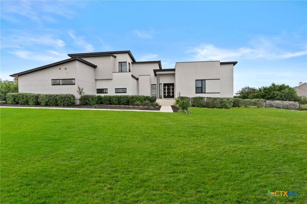 1347 Bordeaux Lane, New Braunfels, TX 78132 Main Photo