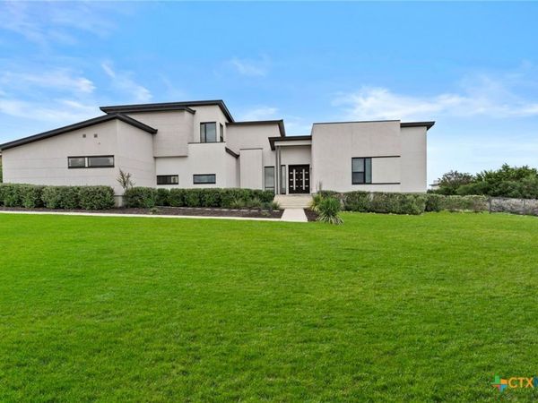 1347 Bordeaux Lane, New Braunfels, TX 78132