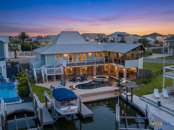 3 Luau Lane , Rockport, TX 78382