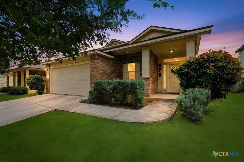 578 Briggs Dr, New Braunfels, TX 78130 Main Photo