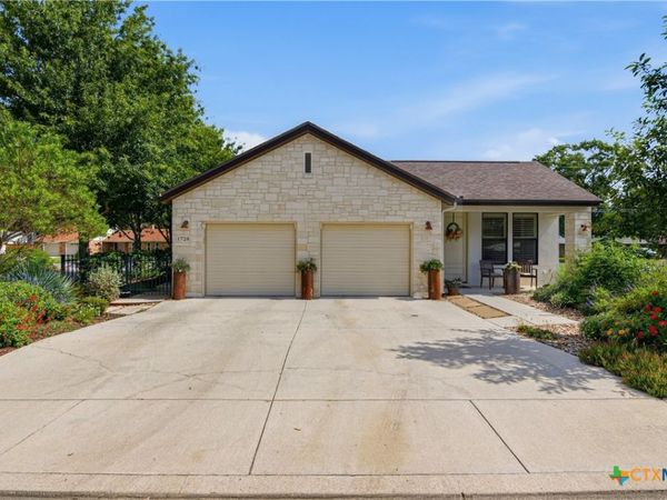 1728 Nordberg, Seguin, TX 78155