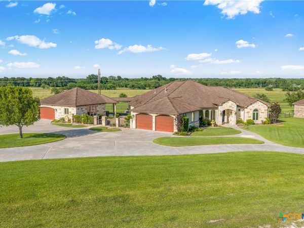 448 Champlain Street , Victoria, TX 77905