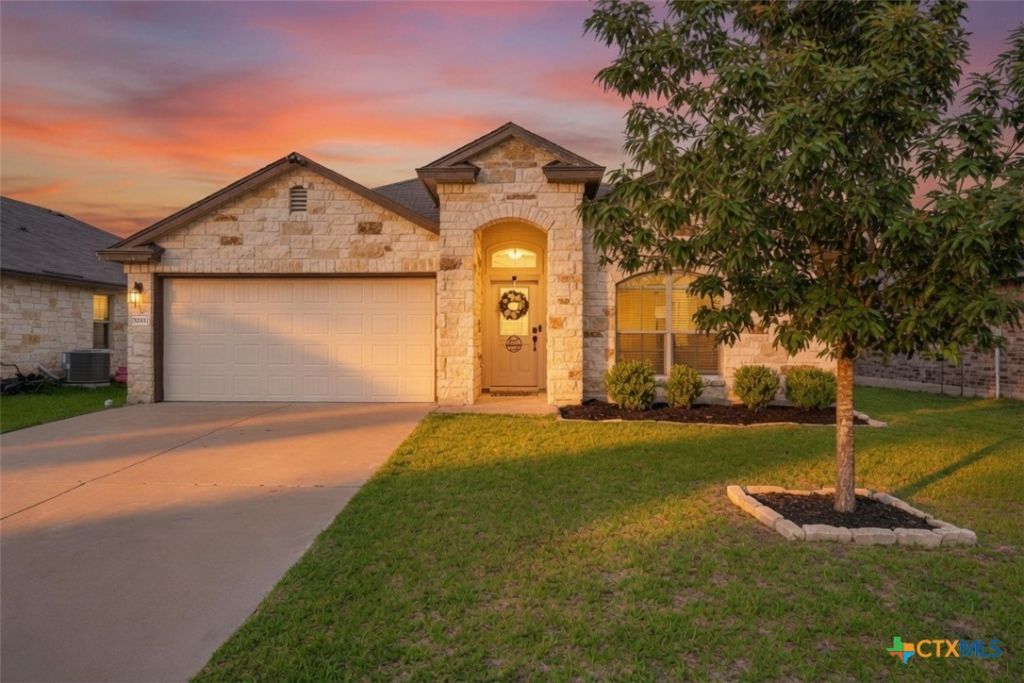 3208 Jackal Drive, Lorena, TX 76655 Main Photo