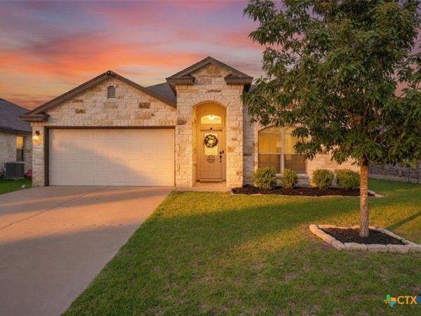 3208 Jackal Drive, Lorena, TX 76655