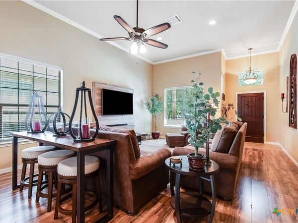 209 Geode Lane , Jarrell, TX 76537