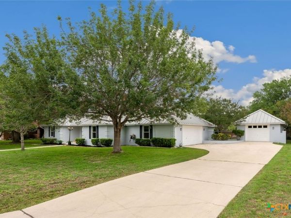 1827 Palace Drive , New Braunfels, TX 78130