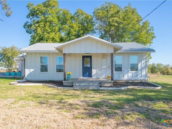 12802 County Line Road , Rogers, TX 76569