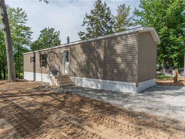 23741 Slate Park Drive, Alexandria Bay, NY 13607