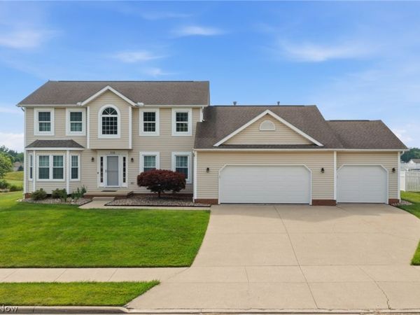 2275 Cyprus Drive SE, Massillon, OH 44646