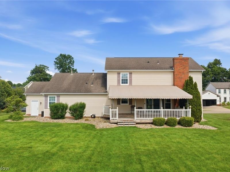 2275 Cyprus Drive SE, Massillon, OH 44646 Photo 4