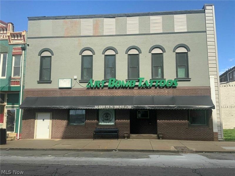 32 Erie Street N, Massillon, OH 44646 Photo 3
