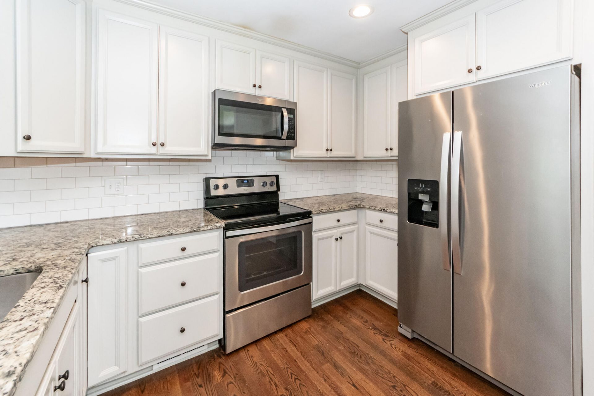 343 Cessna Avenue Photo 14