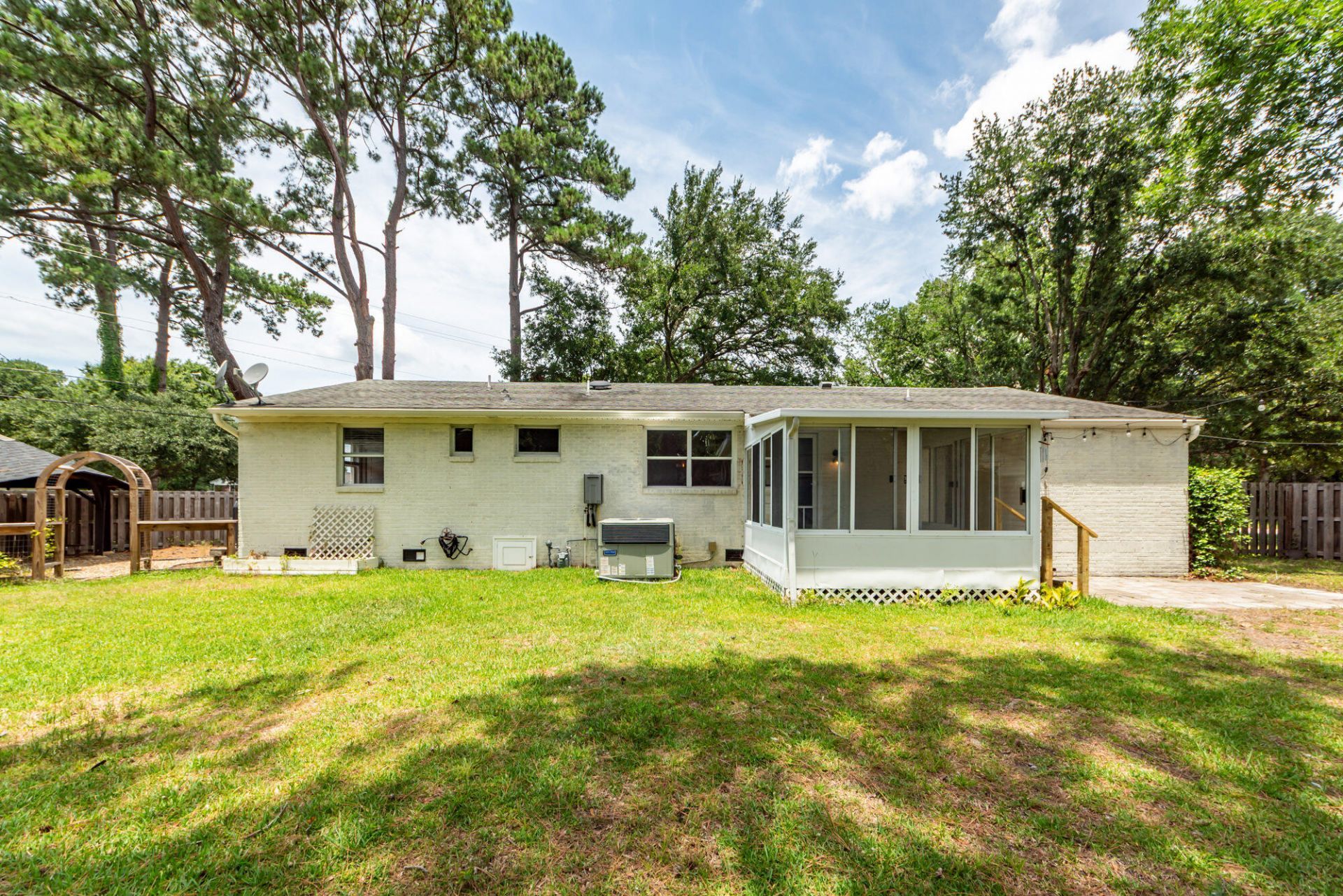 343 Cessna Avenue Photo 40