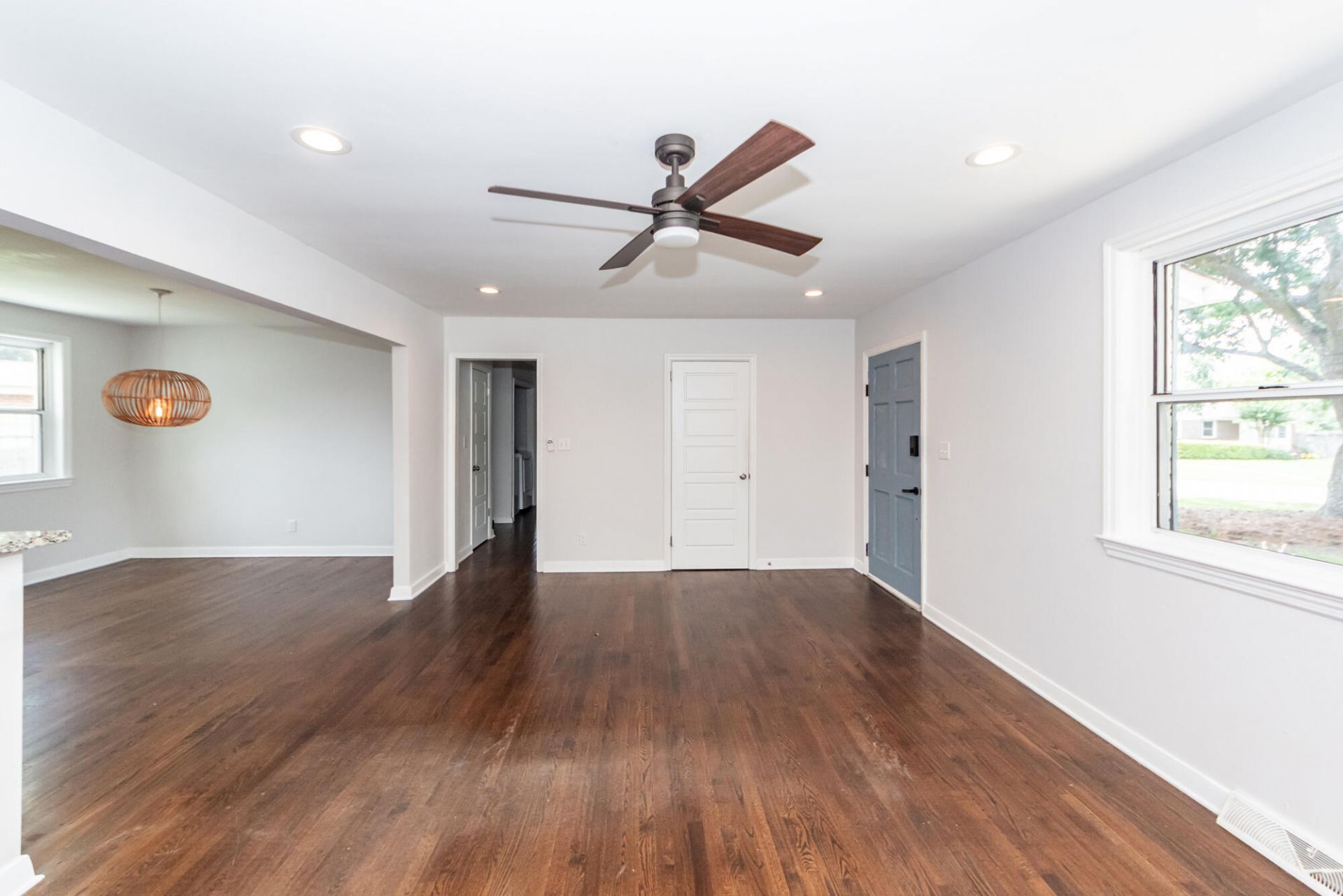 343 Cessna Avenue Photo 9