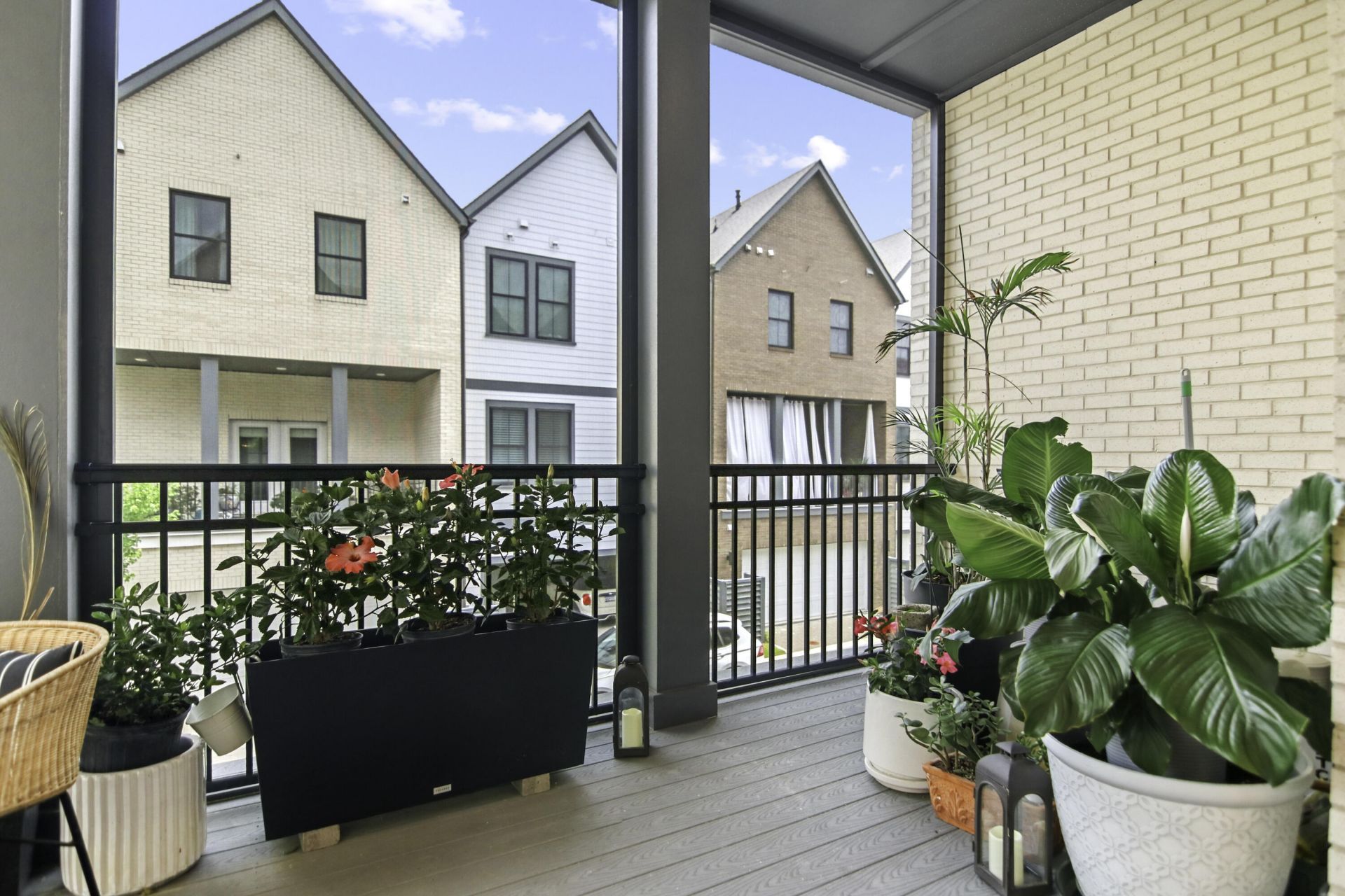 1636 Florentia Street Photo 26