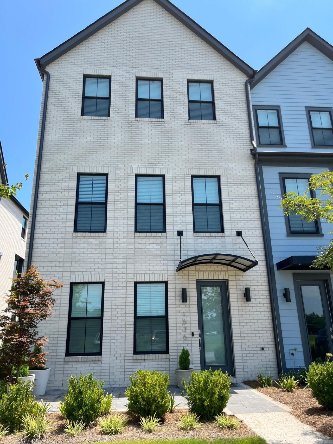 1636 Florentia Street Photo 28