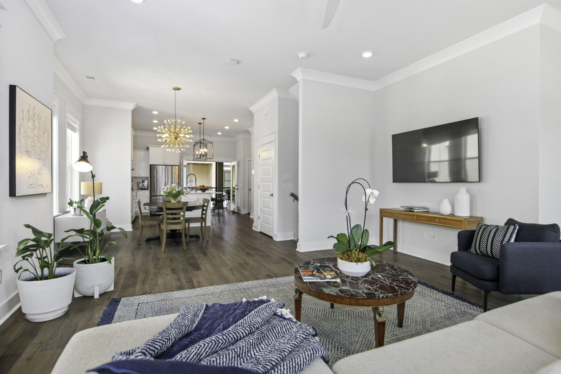 1636 Florentia Street Photo 6