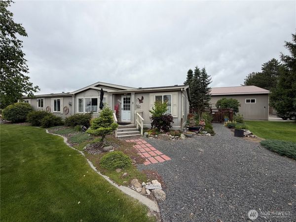 420 E Washington Street , Coulee City, WA 99115