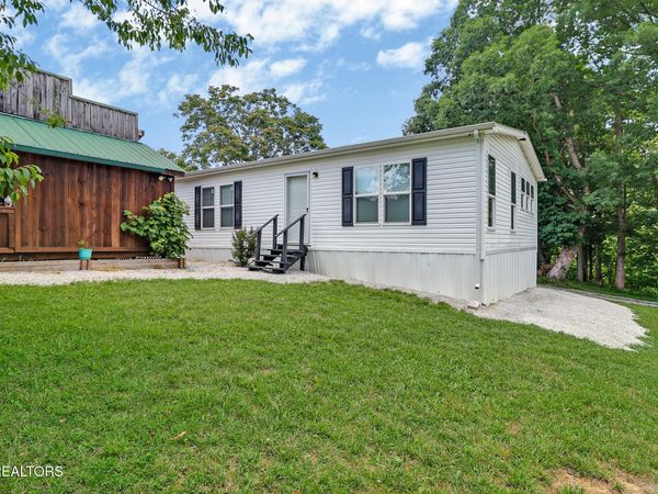 527 Stilts Lane, Jamestown, TN 38556