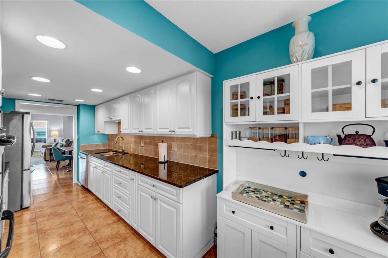 622 Edgewater Drive, Unit 823, Dunedin, FL 34698 Photo