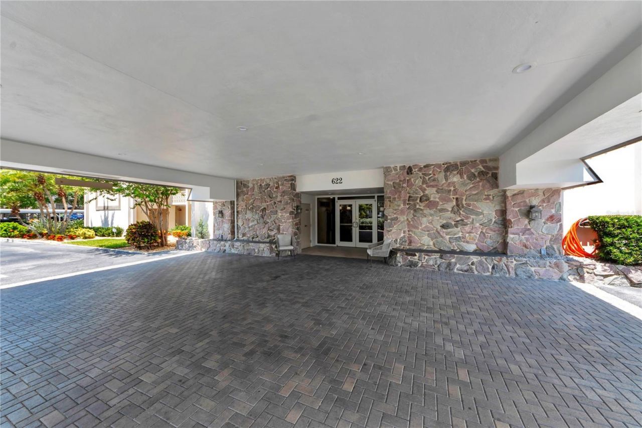 622 Edgewater Drive, Unit 823, Dunedin, FL 34698 Photo