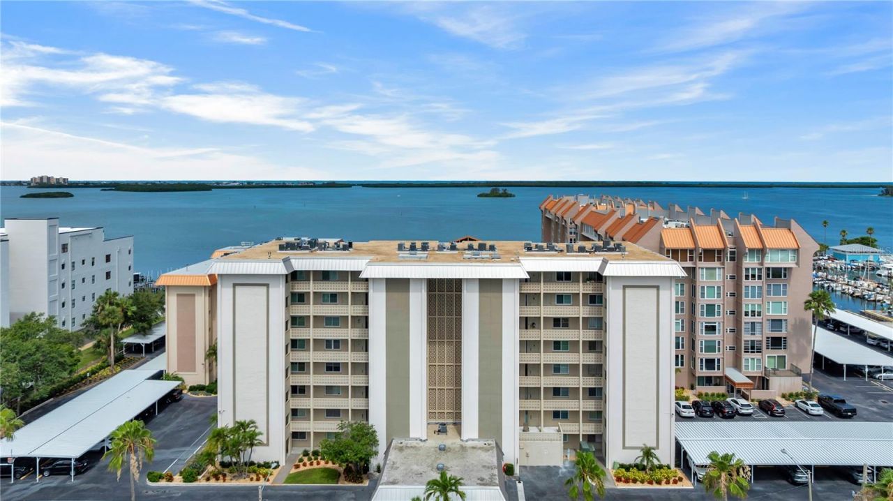 622 Edgewater Drive, Unit 823, Dunedin, FL 34698 Photo