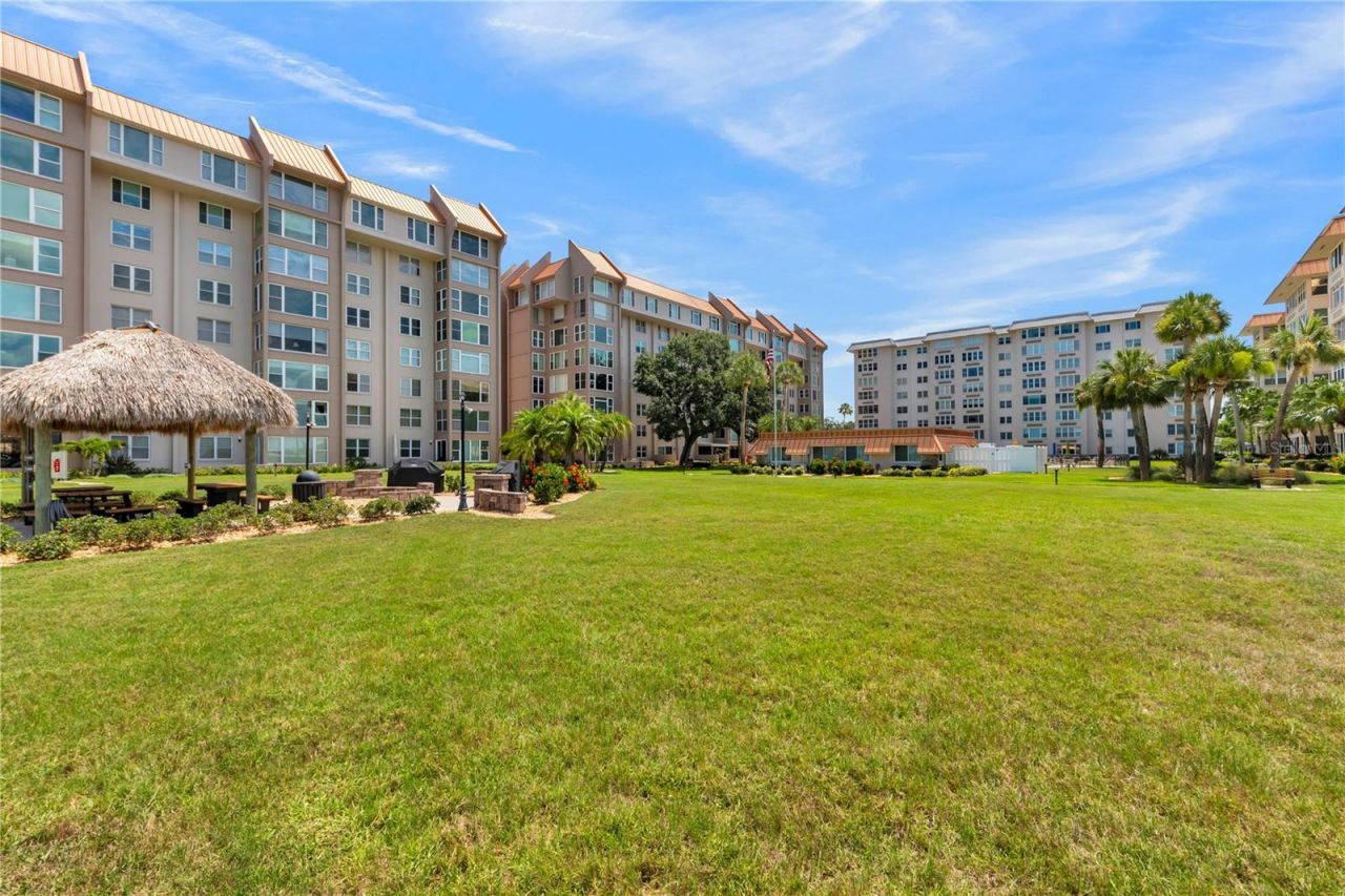 622 Edgewater Drive, Unit 823, Dunedin, FL 34698 Photo