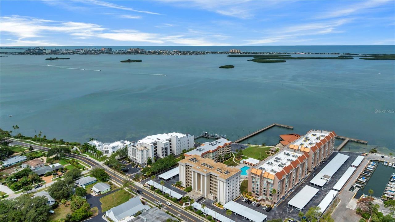 622 Edgewater Drive, Unit 823, Dunedin, FL 34698 Photo