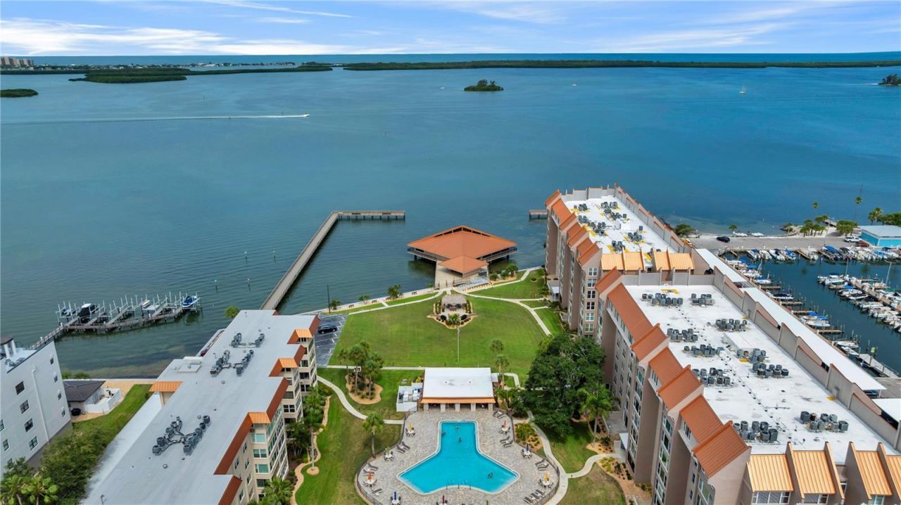 622 Edgewater Drive, Unit 823, Dunedin, FL 34698 Photo