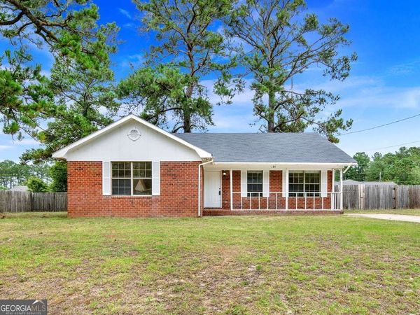 189 W Kenny Drive, Hinesville, GA 31313